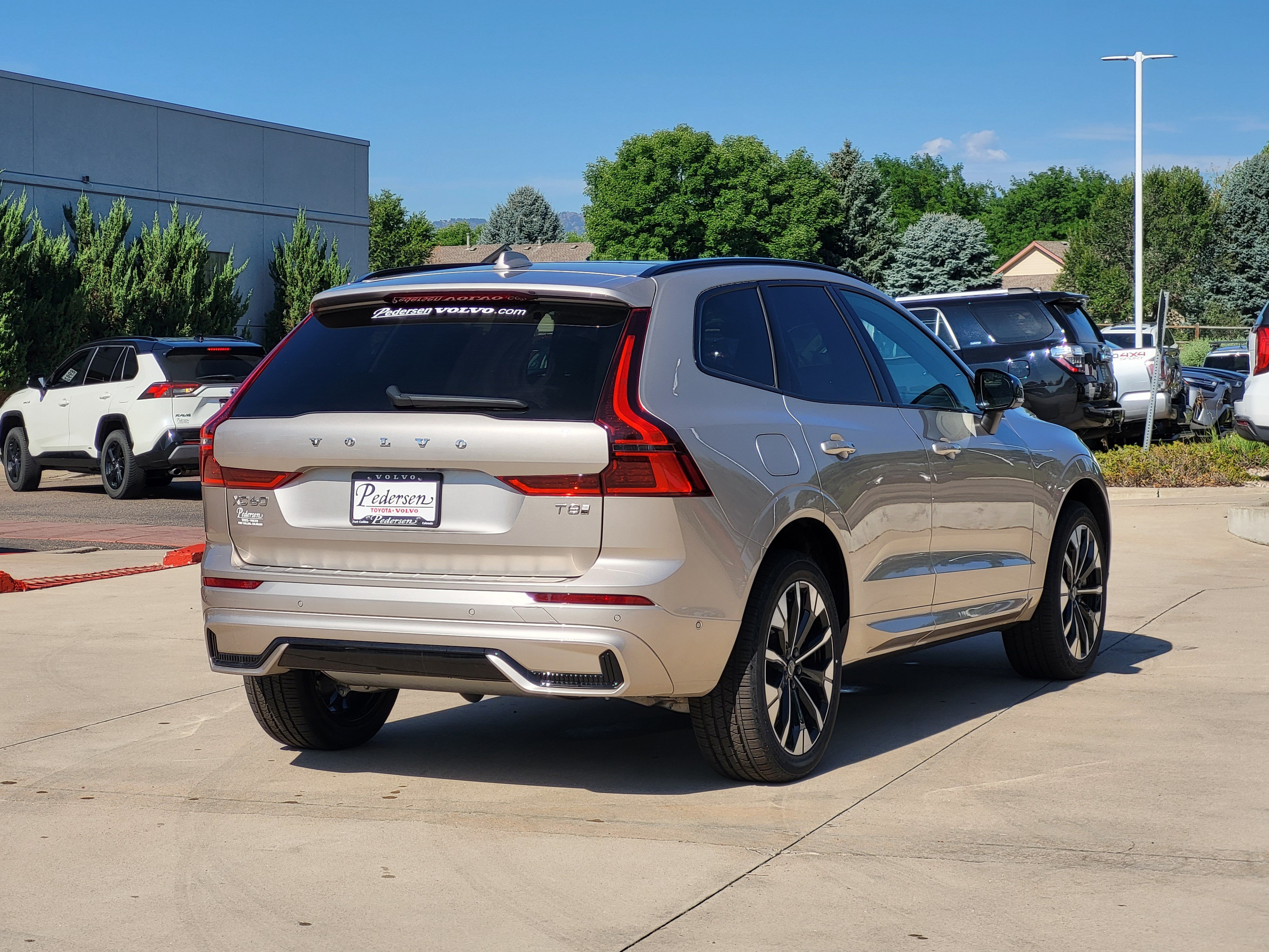 New 2026 Volvo XC60 T8 Plus w/ Protection Package Premier AWD/4WD image 3