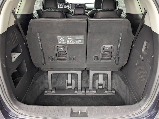Used 2024 Kia Carnival LX image 7