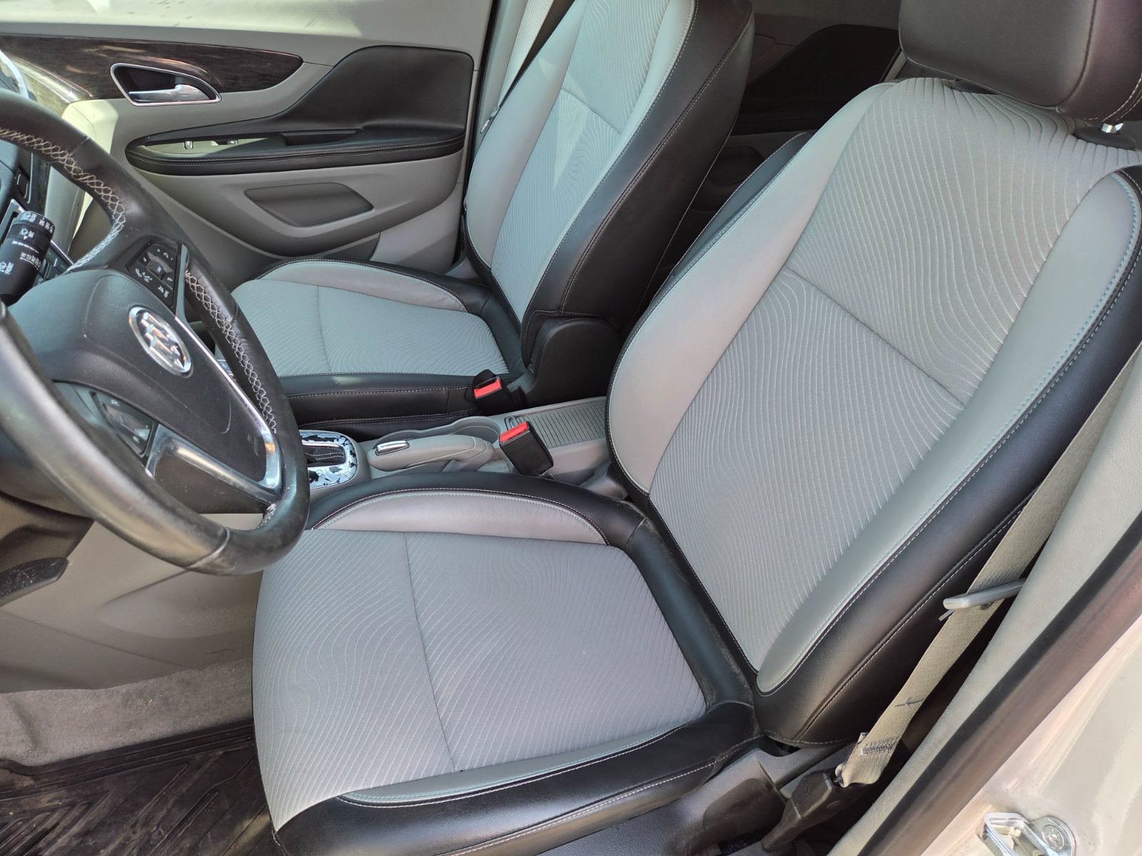 Used 2013 Buick Encore FWD image 8