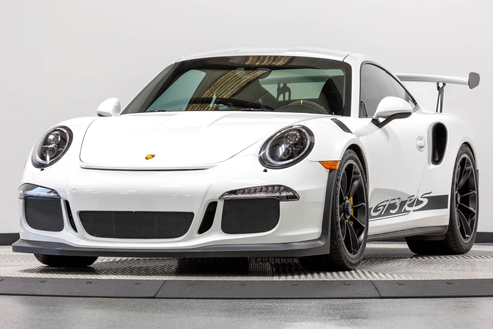 Used 2016 Porsche 911 GT3 RS RWD image 7