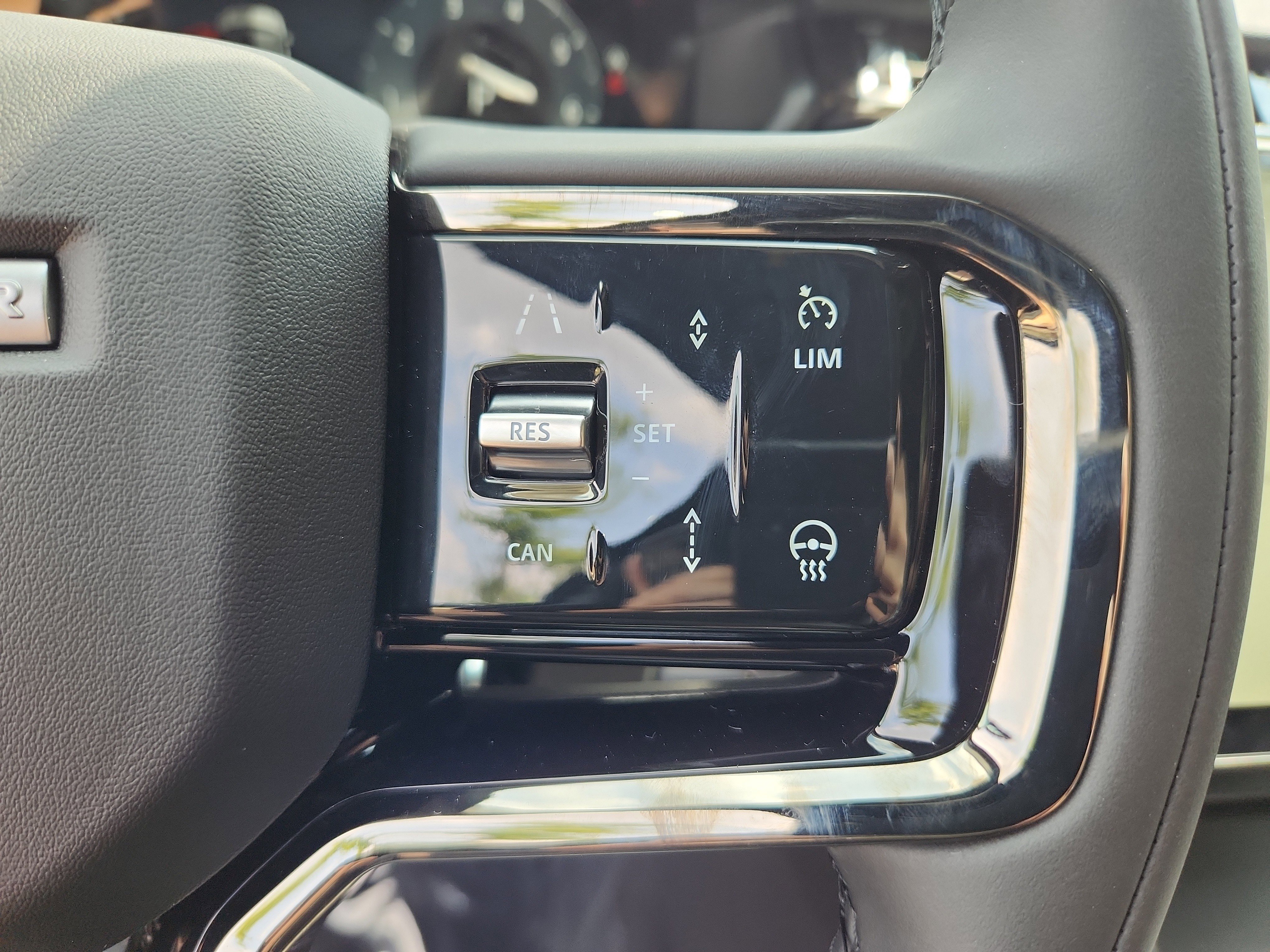 Used 2026 Land Rover Range Rover Velar S image 20