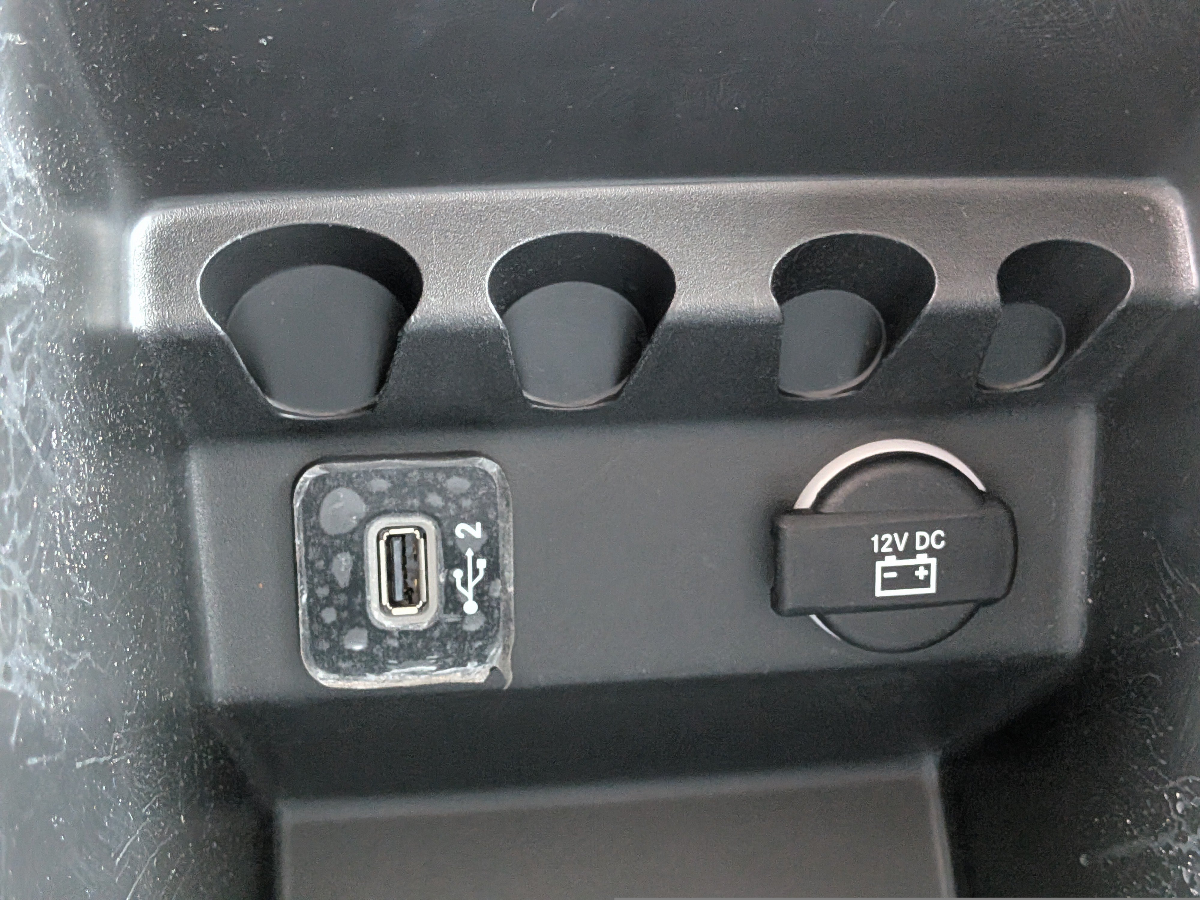 Used 2019 Jeep Cherokee Limited FWD image 33