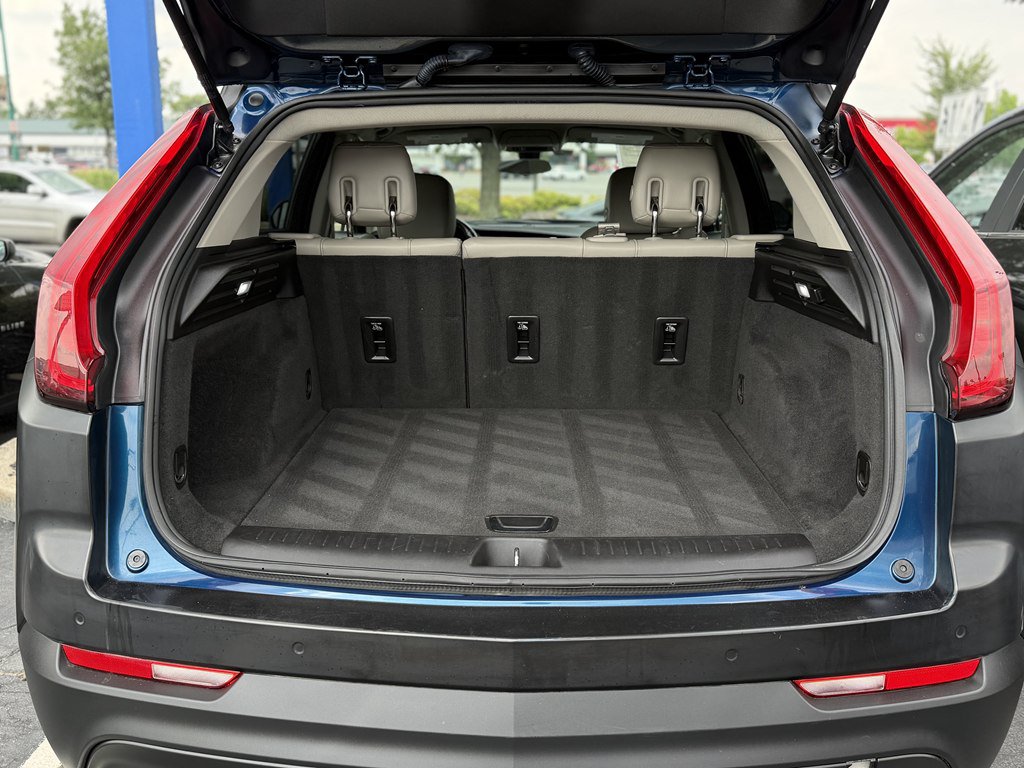 Used 2019 Cadillac XT4 Luxury w/ Cold Weather Package AWD/4WD image 19