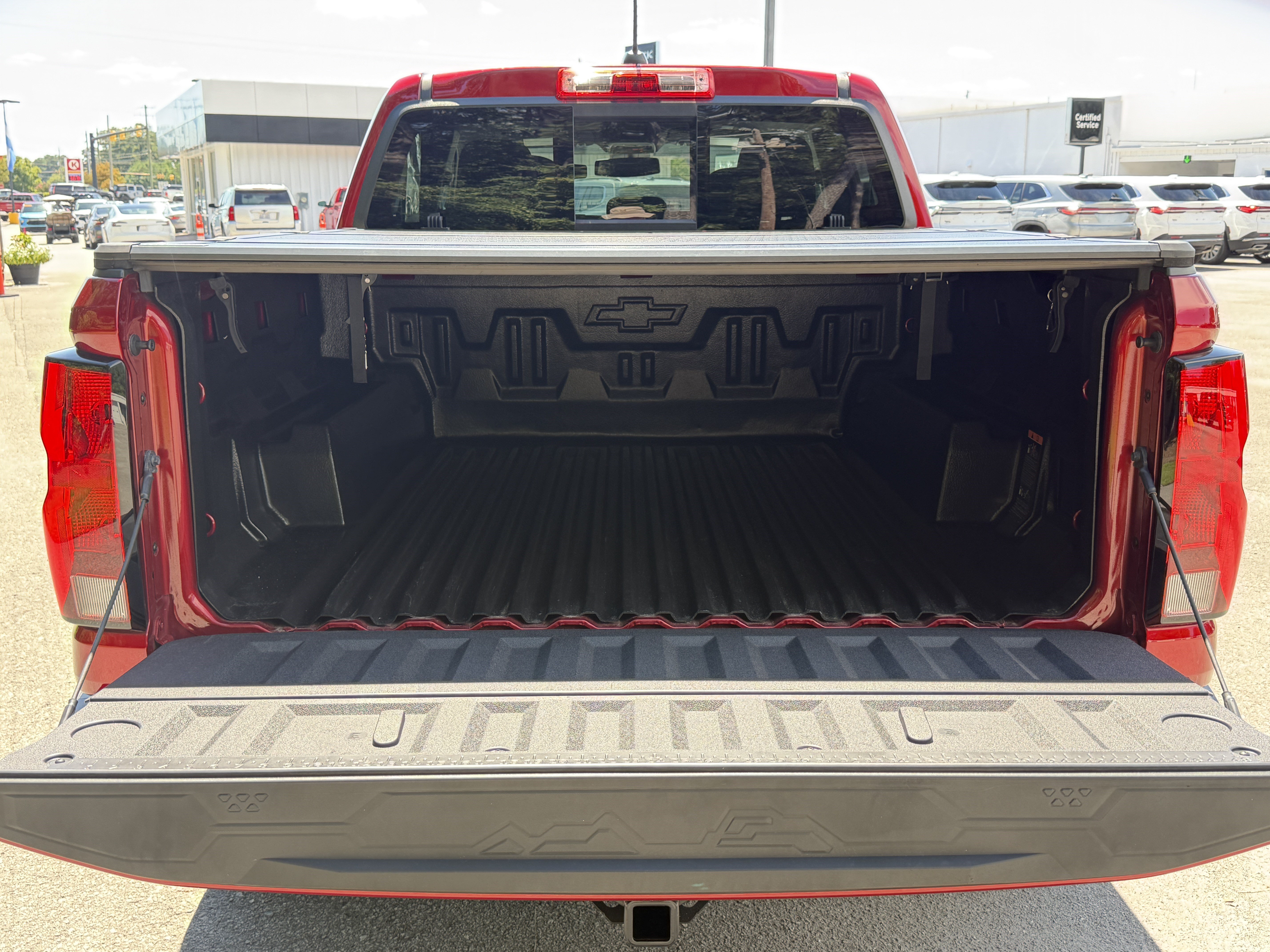 Used 2024 Chevrolet Colorado LT w/ LT Convenience Package II AWD/4WD image 4
