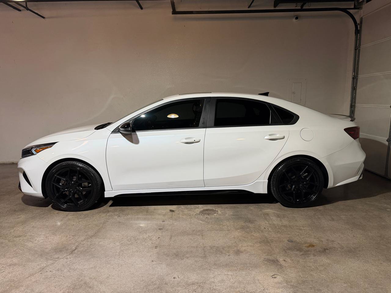 Used 2023 Kia Forte GT w/ GT2 Package FWD image 2