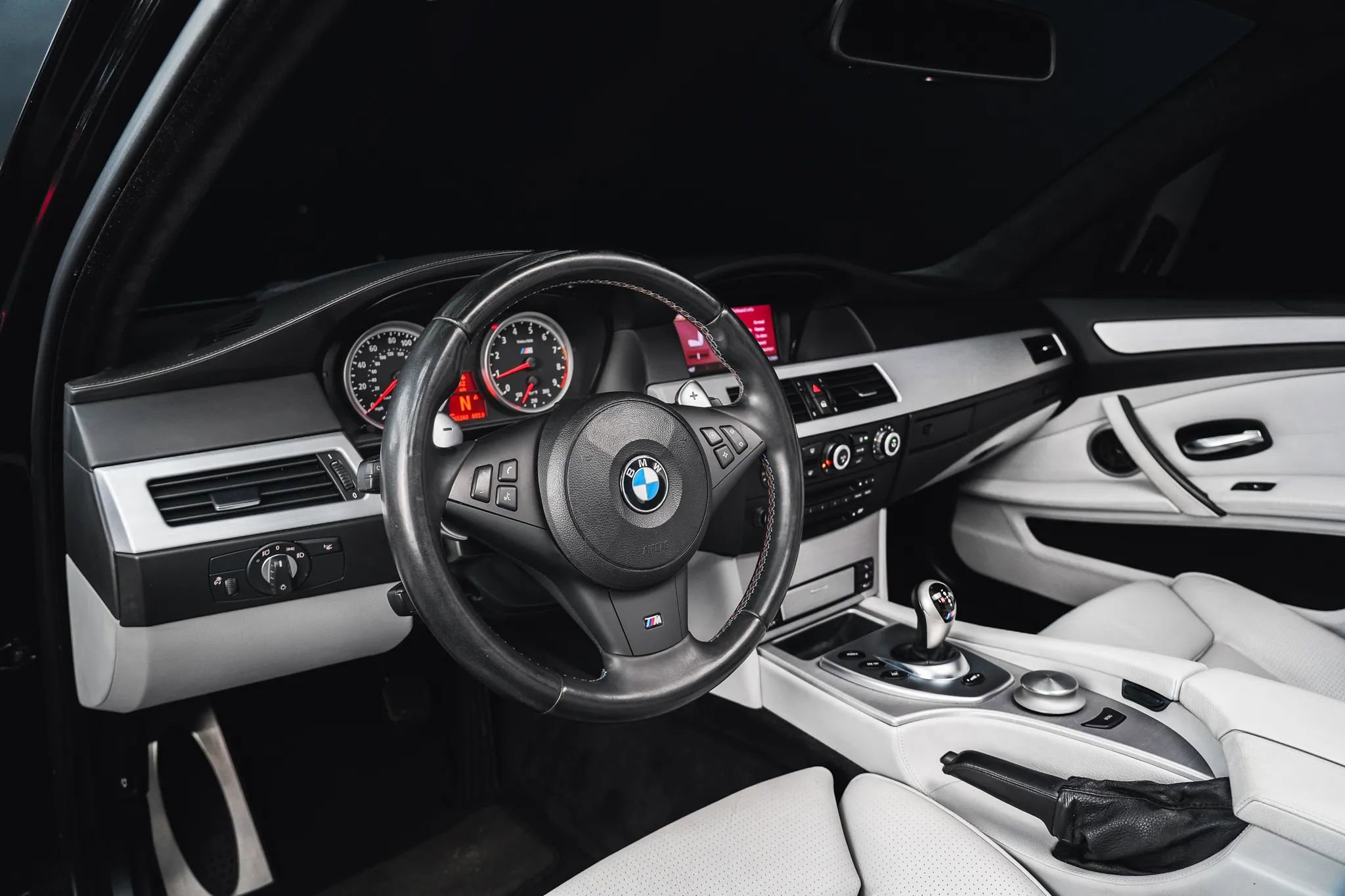 Used 2008 BMW M5 RWD image 35