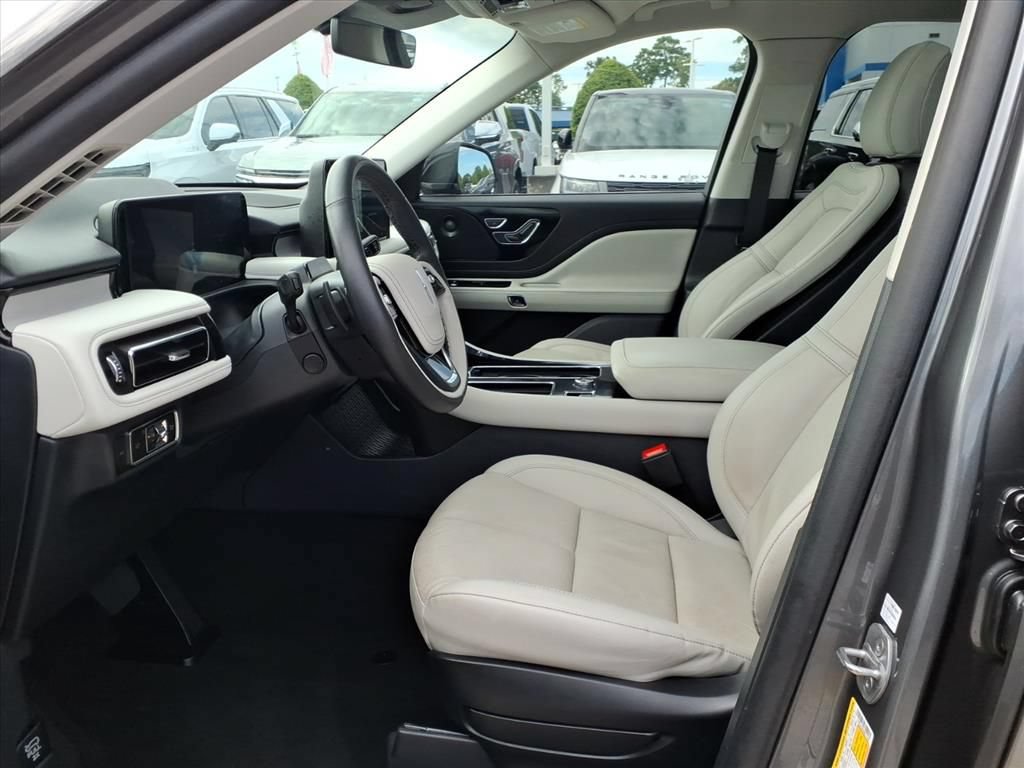 Used 2025 Lincoln Aviator Reserve w/ Illumination Package RWD image 19