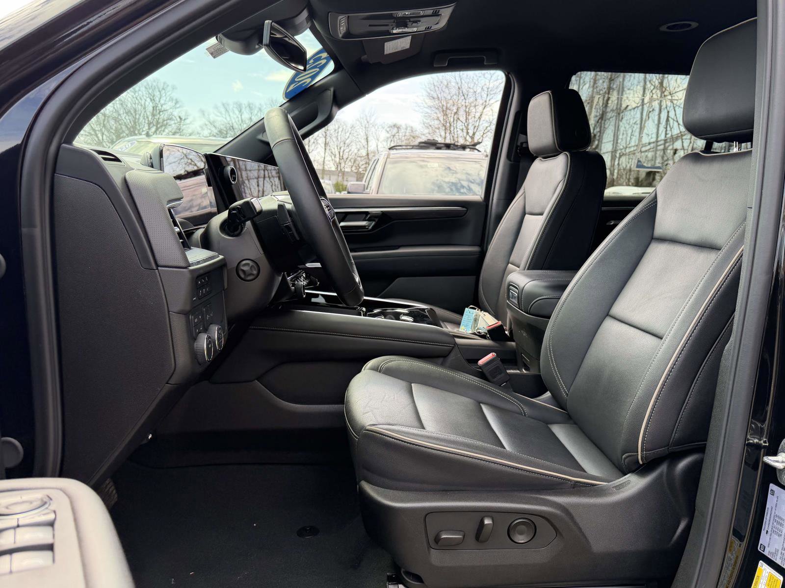 Certified 2025 Chevrolet Tahoe Premier image 11