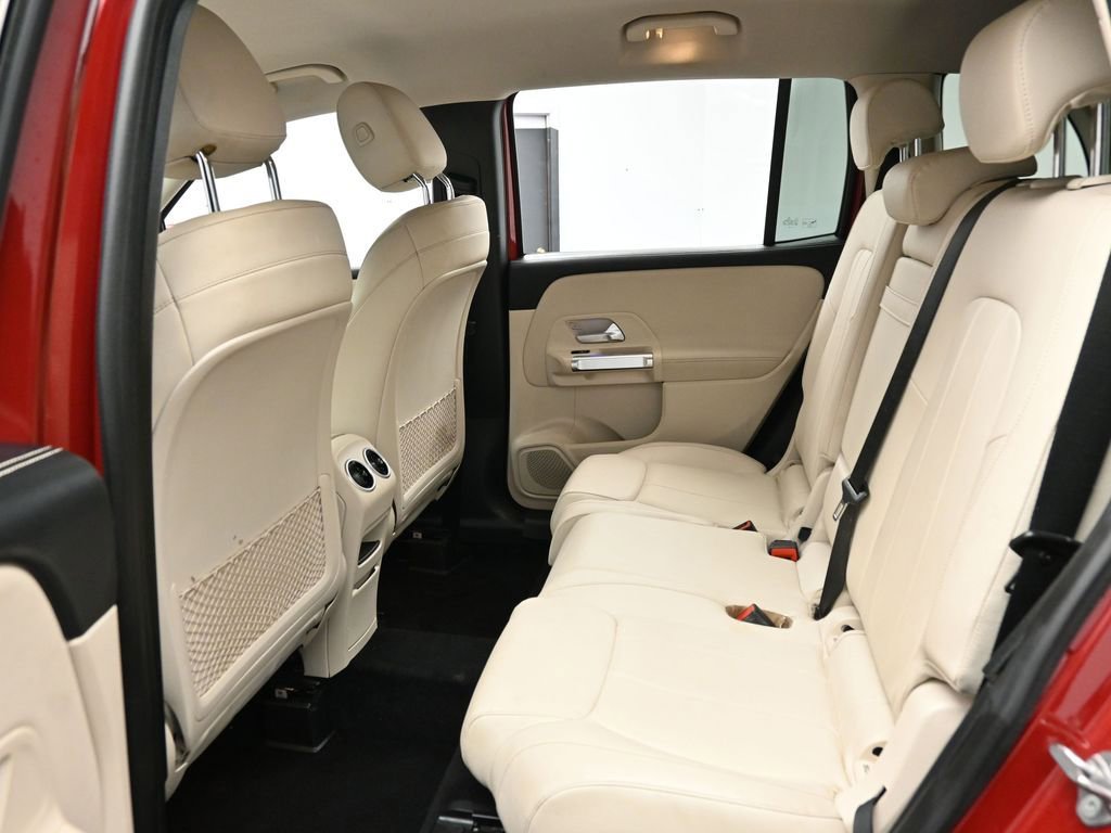 Used 2020 Mercedes-Benz GLB 250 w/ Premium Package image 14