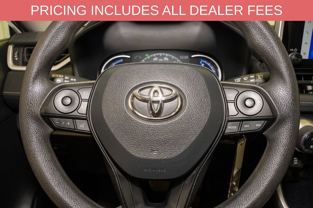 Certified 2025 Toyota RAV4 LE AWD/4WD image 16