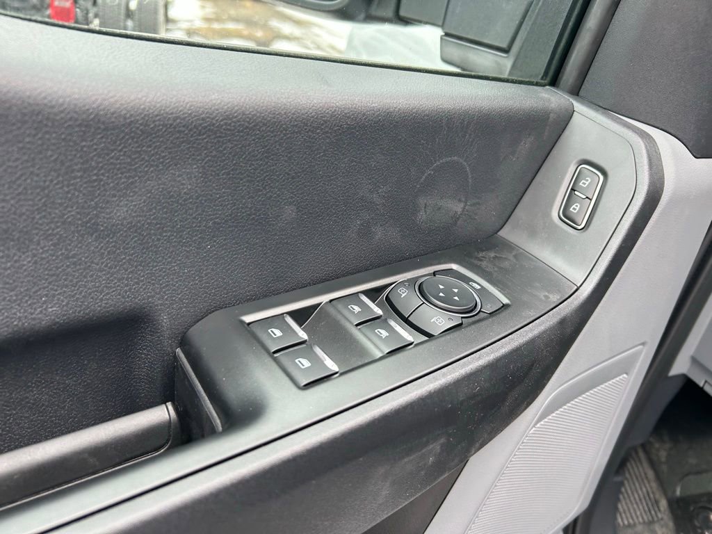 New 2026 Ford F550 4x4 Supercab Super Duty image 18