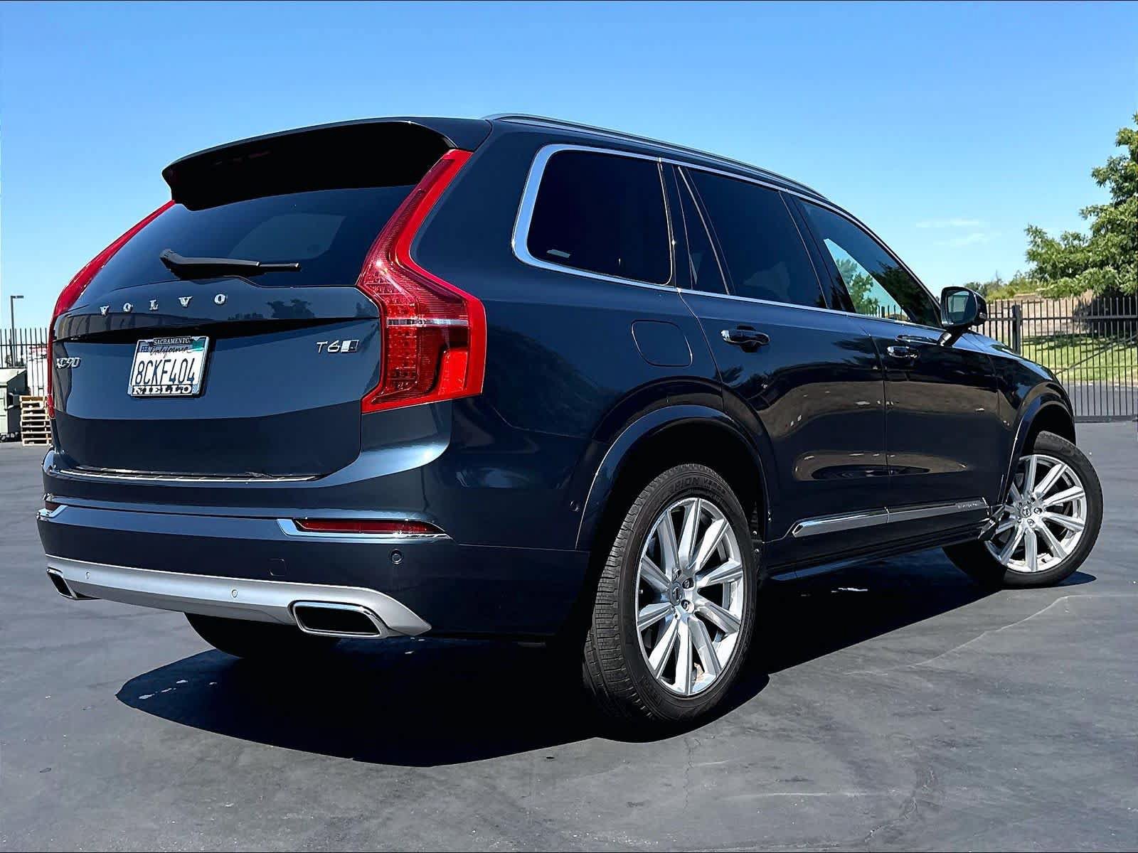 Used 2018 Volvo XC90 T6 Inscription w/ Convenience Package AWD/4WD image 2