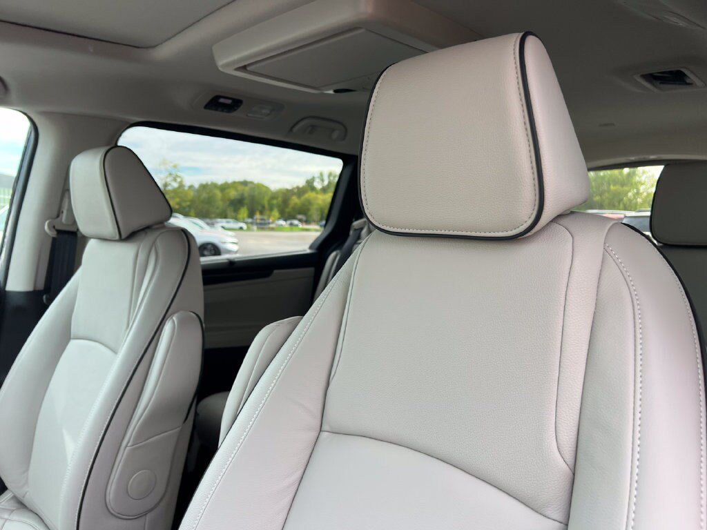 New 2027 Honda Odyssey Touring image 12