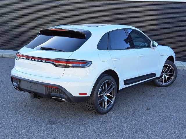 New 2026 Porsche Macan image 7