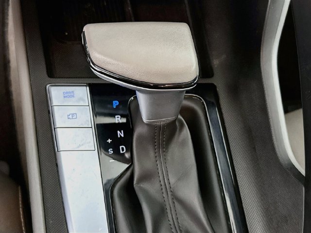 Used 2026 Hyundai Elantra Sport w/ Cargo Package FWD image 17