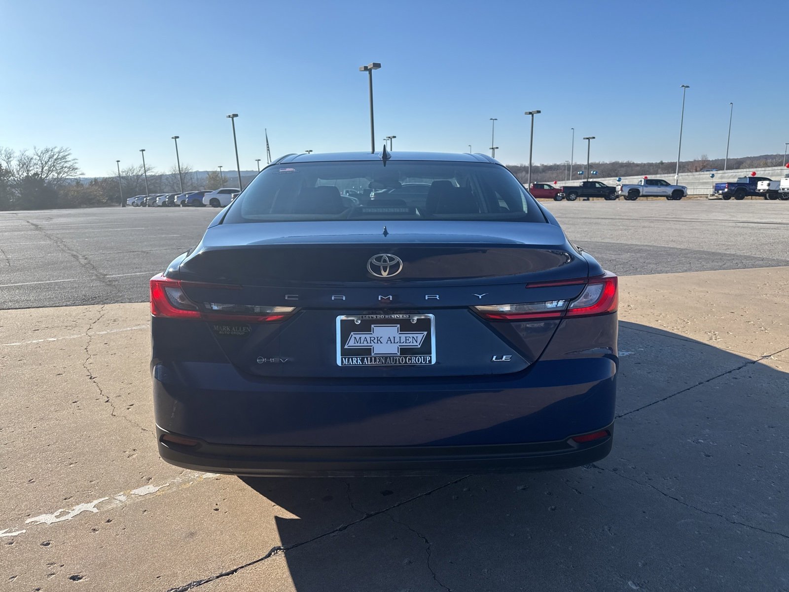 Used 2025 Toyota Camry LE image 4