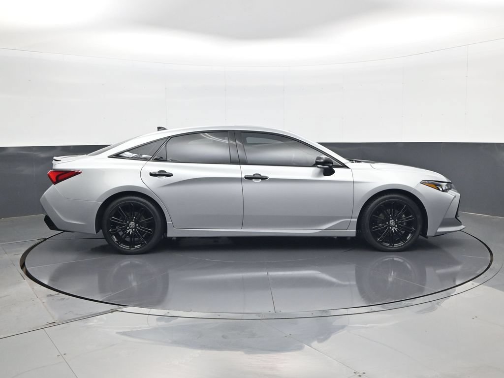 Used 2021 Toyota Avalon XSE FWD image 5