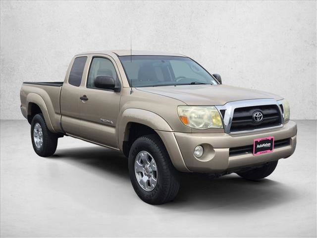 Used 2006 Toyota Tacoma PreRunner w/ SR5 Pkg #2 RWD image 3