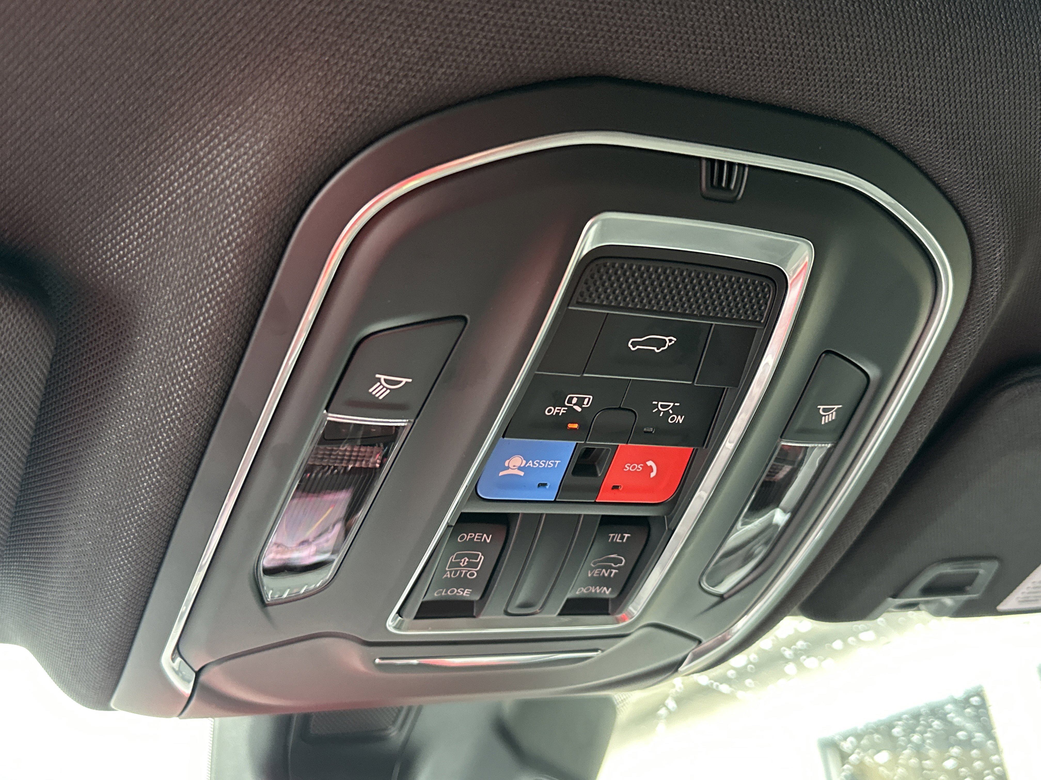 New 2026 Jeep Grand Cherokee Altitude image 7