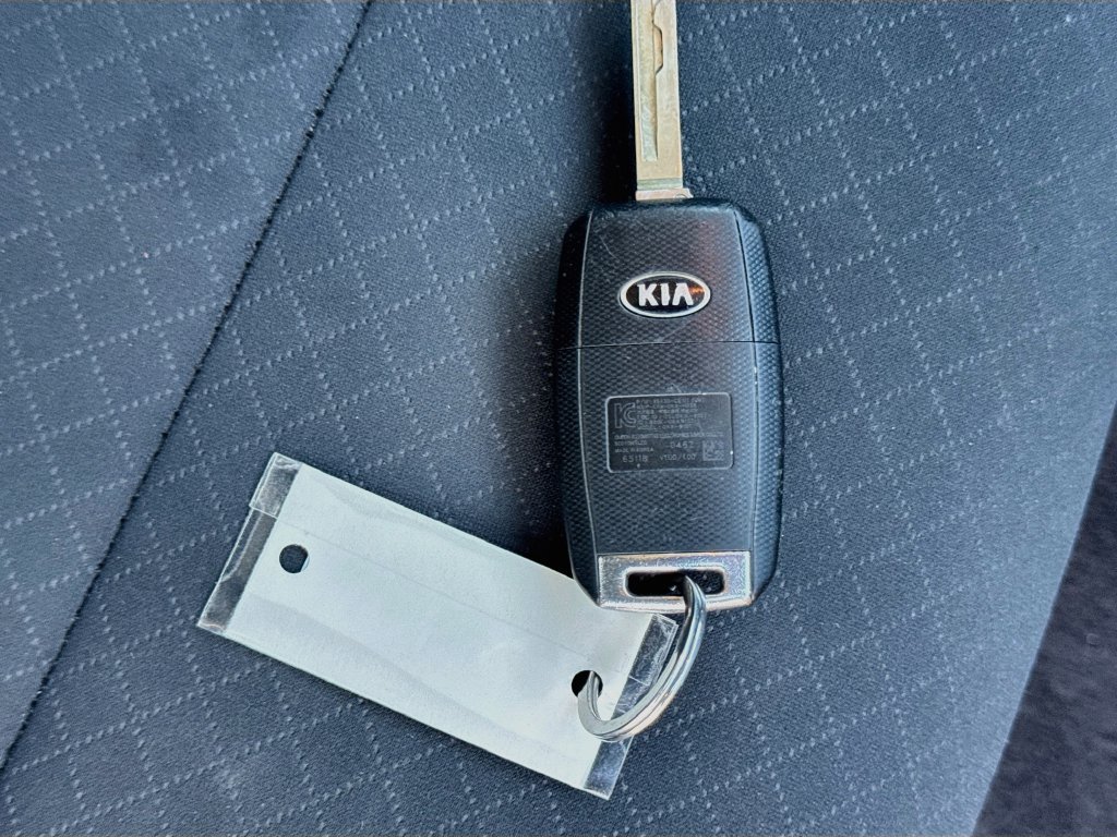 Used 2019 Kia Sorento L FWD image 34