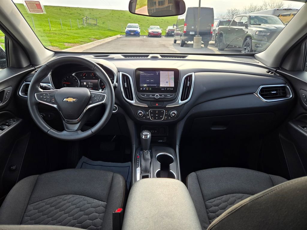 Used 2021 Chevrolet Equinox LT AWD/4WD image 18