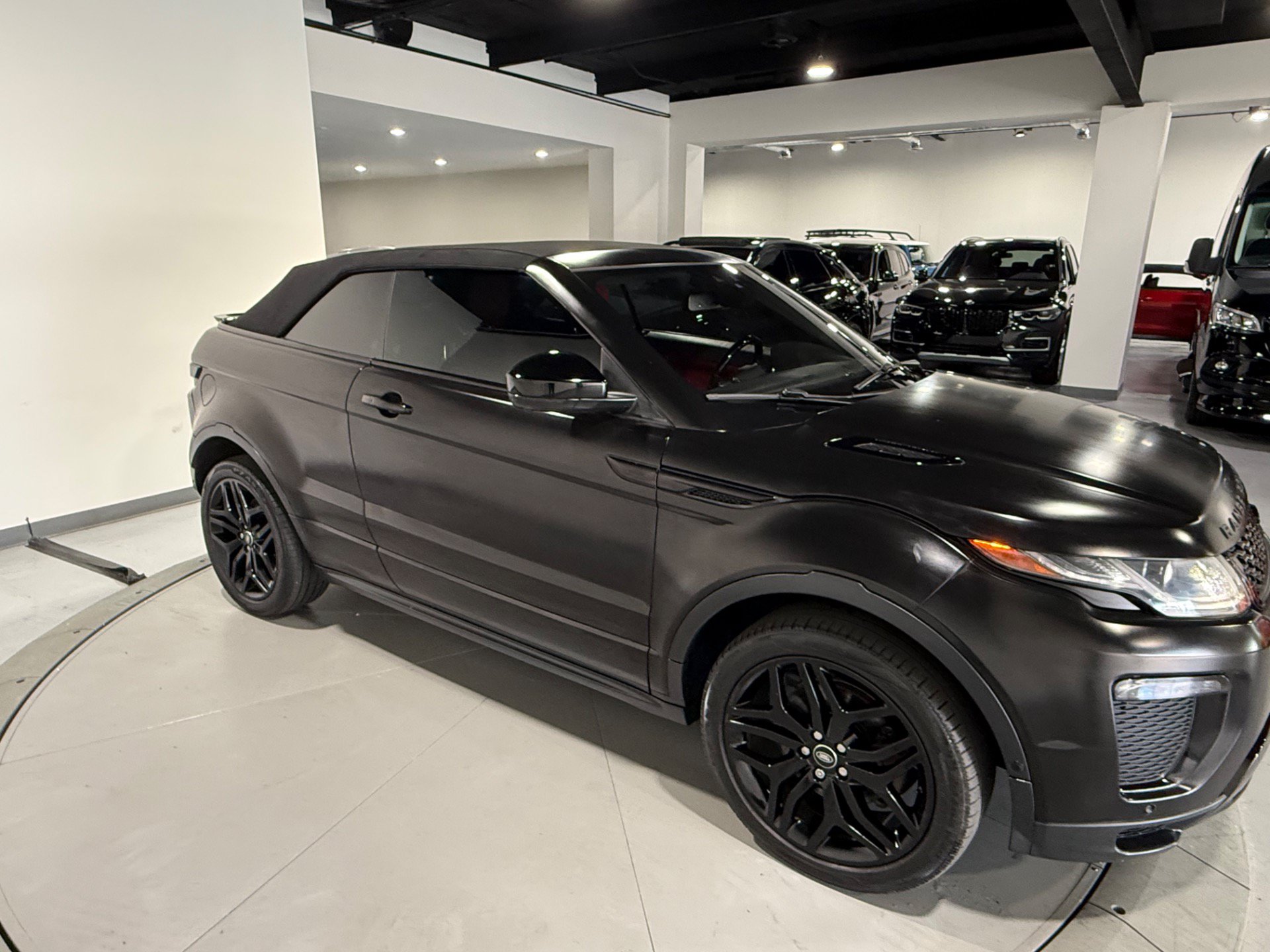 Used 2018 Land Rover Range Rover Evoque HSE Dynamic AWD/4WD image 7