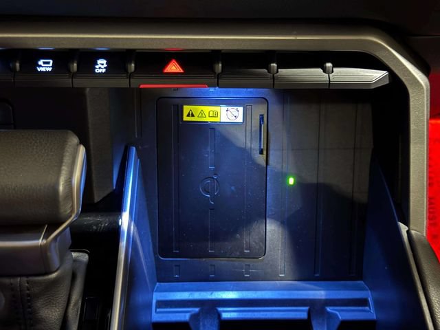 Used 2024 Toyota Tundra Limited AWD/4WD image 19
