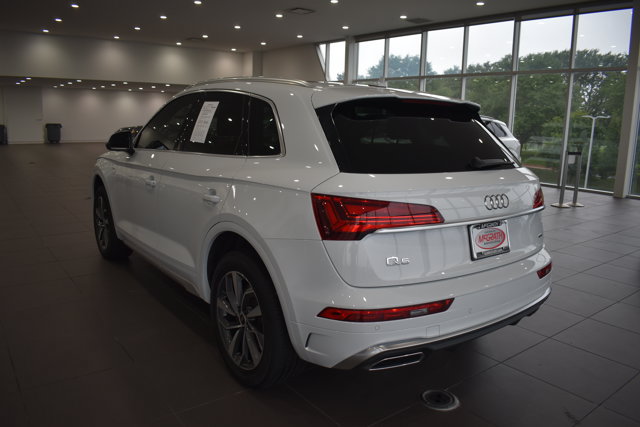 Used 2023 Audi Q5 2.0T Premium Plus w/ Premium Plus Package AWD/4WD image 5