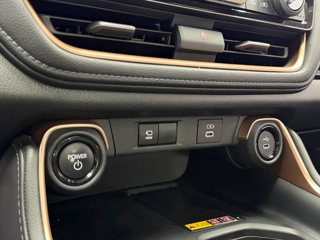 Used 2024 Toyota Grand Highlander AWD Hybrid image 24