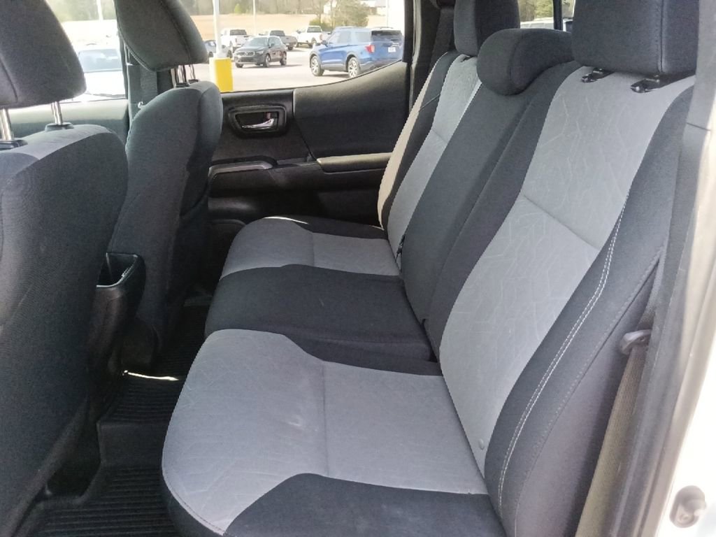 Used 2023 Toyota Tacoma TRD Off-Road image 27