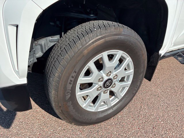 Used 2024 Toyota Tacoma SR5 AWD/4WD image 4