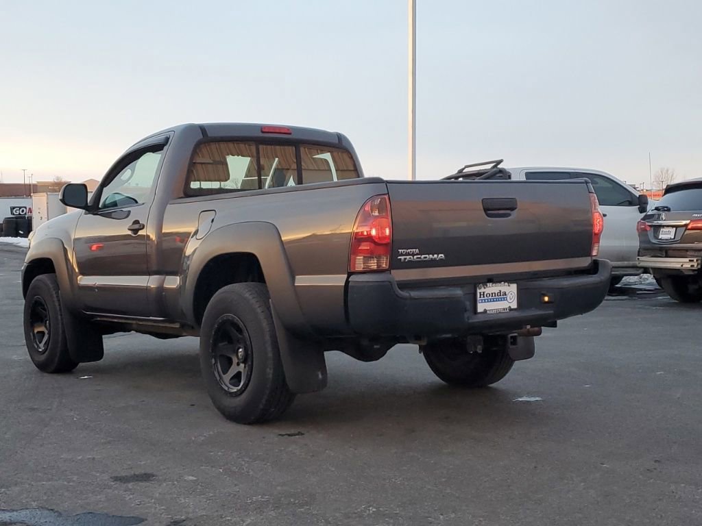 Used 2013 Toyota Tacoma 4x4 Regular Cab image 5