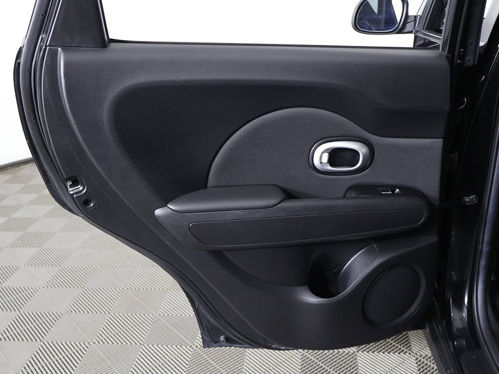 Used 2017 Kia Soul image 18