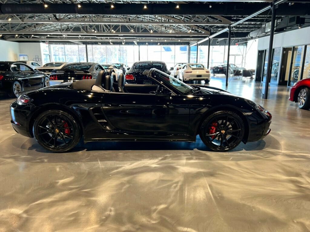 Used 2024 Porsche 718 Boxster S image 9