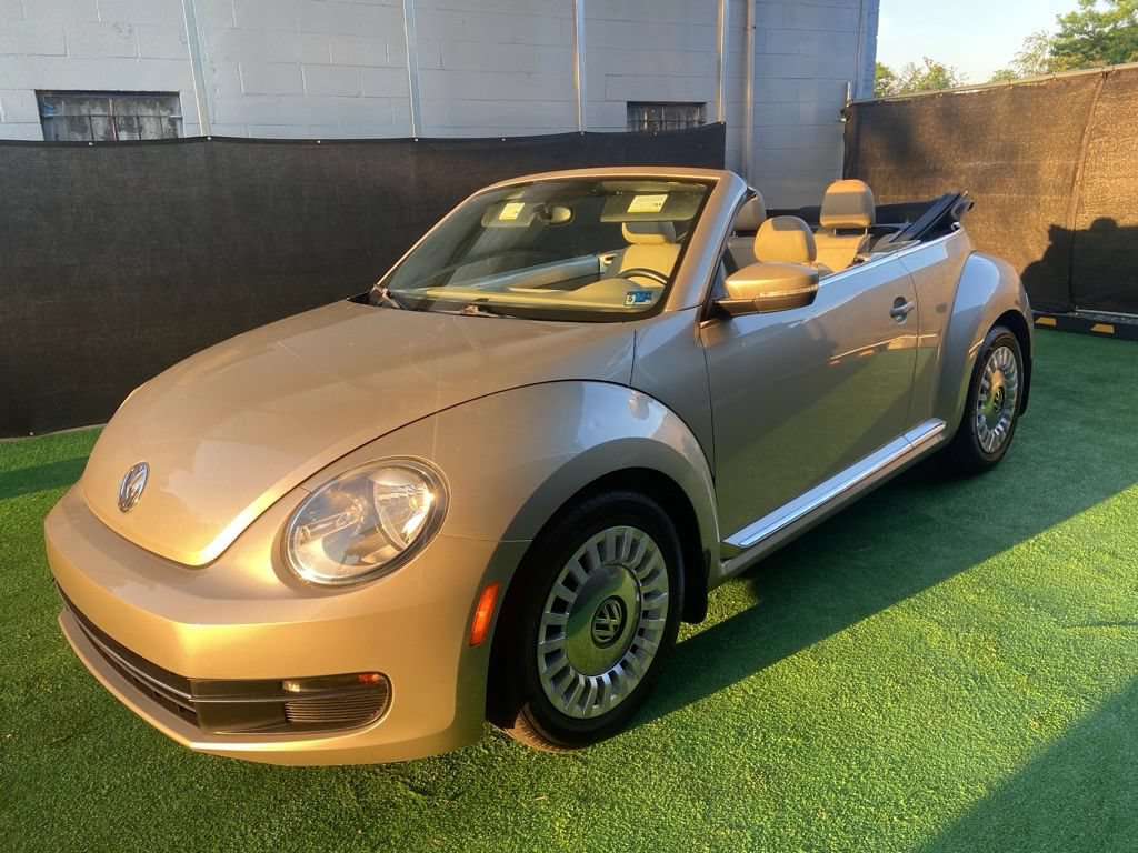 Used 2013 Volkswagen Beetle 2.5 FWD image 26