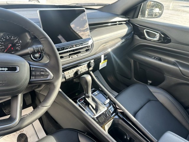 New 2026 Jeep Compass Limited image 22