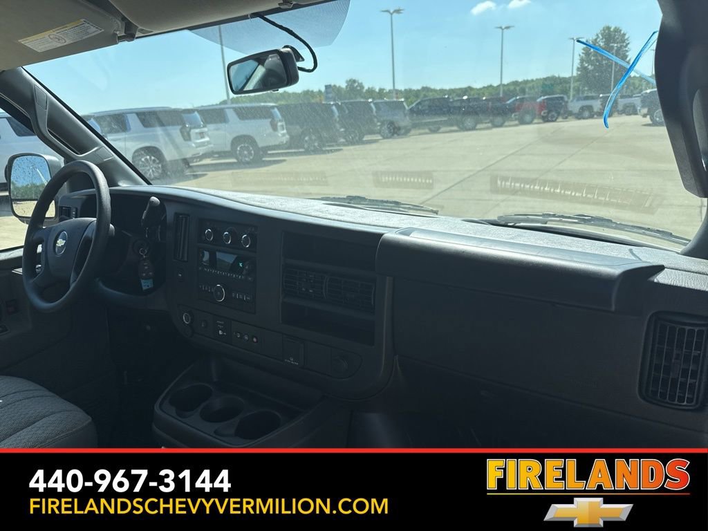 New 2025 Chevrolet Express 2500 Work Van w/ Driver Convenience Package image 28