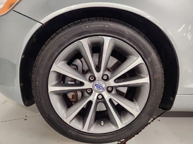 Used 2011 Volvo C70 T5 w/ Convenience Pkg FWD image 7