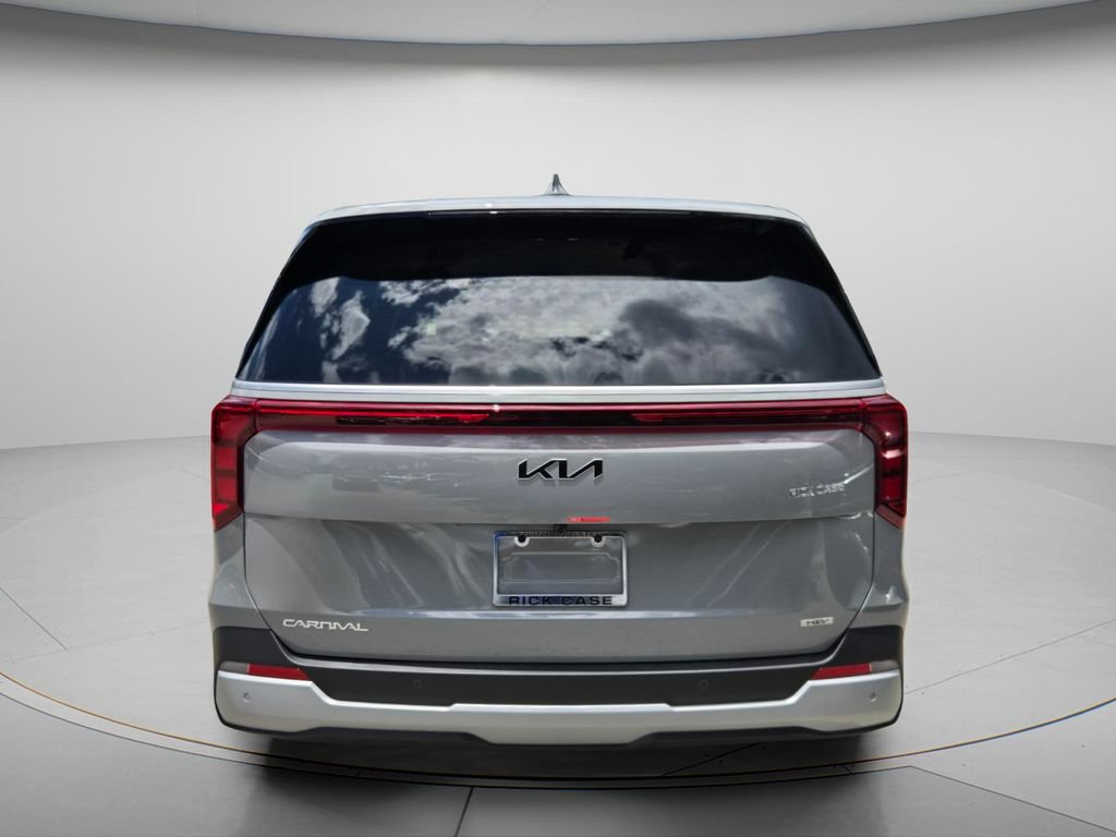 New 2027 Kia Carnival LXS FWD image 4