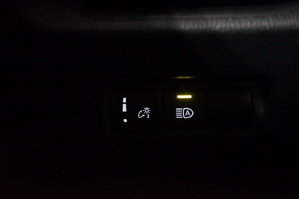 Certified 2025 Toyota RAV4 XLE FWD image 24
