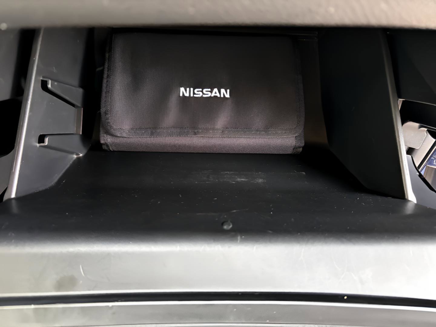 Used 2018 Nissan Rogue SL AWD/4WD image 39