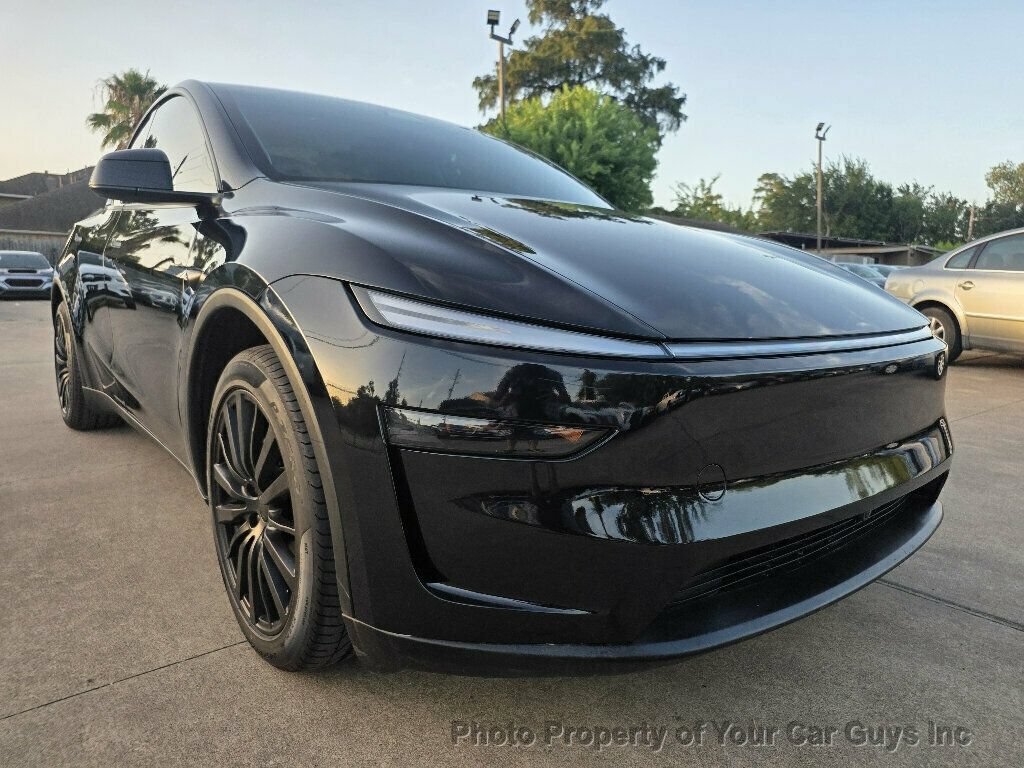 Used 2026 Tesla Model Y Long Range RWD image 5