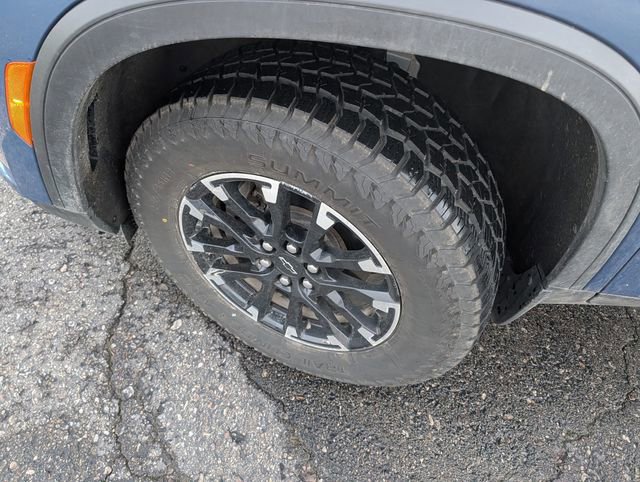 Used 2024 Chevrolet Traverse Z71 image 3