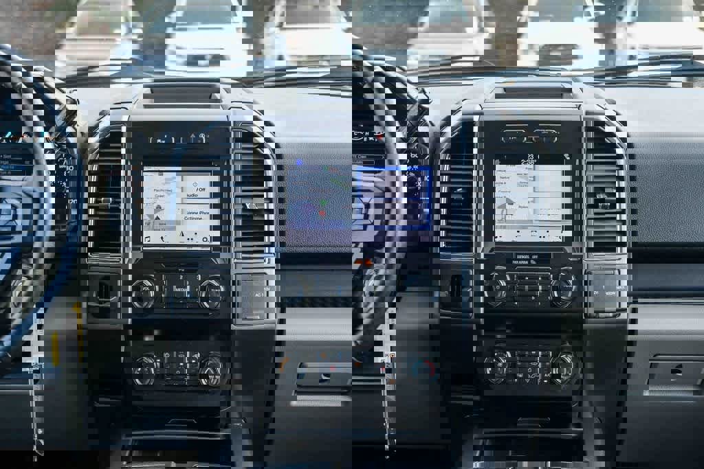 Used 2019 Ford F150 XLT w/ Equipment Group 302A Luxury image 14