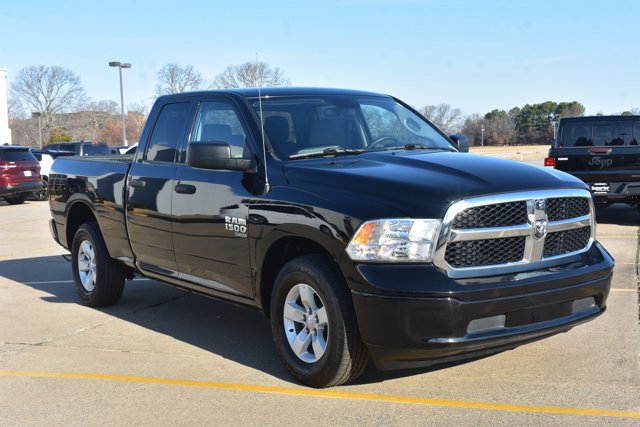 Used 2024 RAM 1500 Classic SLT image 3