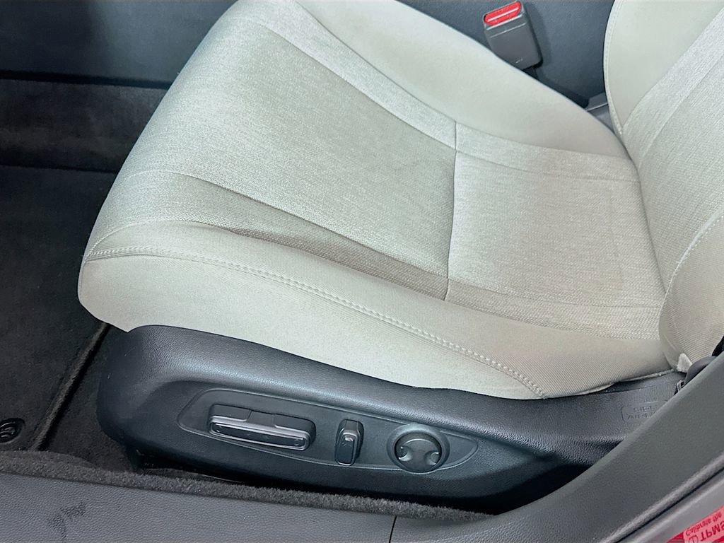 Certified 2023 Honda Accord EX image 9