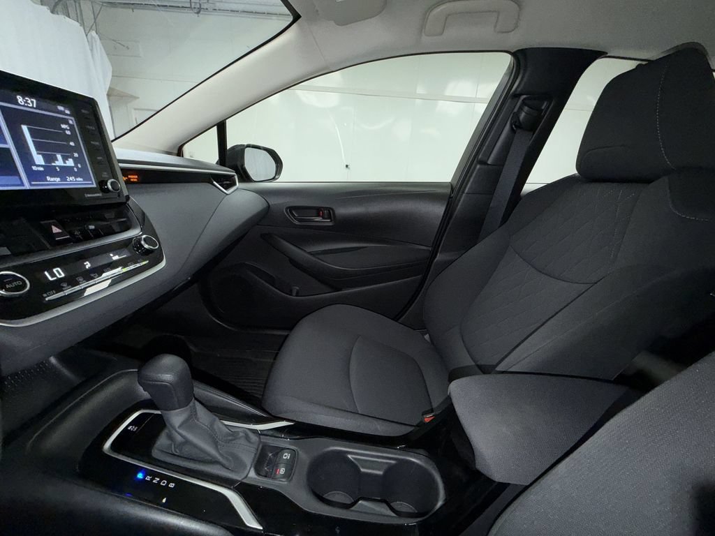 Certified 2022 Toyota Corolla LE w/ Carpet Mat Package (TMS) FWD image 8