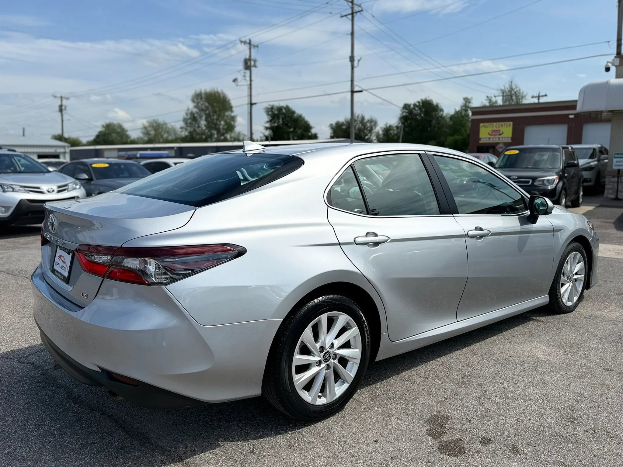 Used 2023 Toyota Camry LE image 3