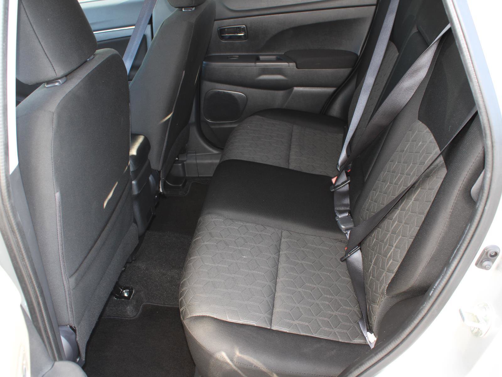 Used 2024 Mitsubishi Outlander Sport ES image 15