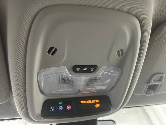 Used 2022 Buick Encore GX Preferred w/ Cold Weather Comfort Package AWD/4WD image 19